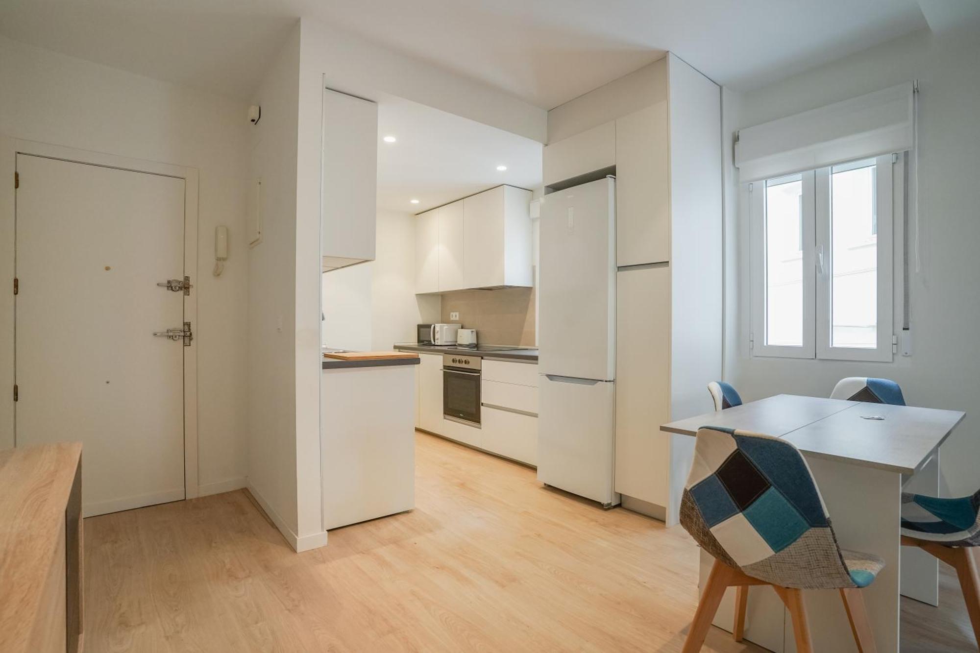 Bright Modern - 2Bedrooms 1Bath - Delicias Madrid Buitenkant foto